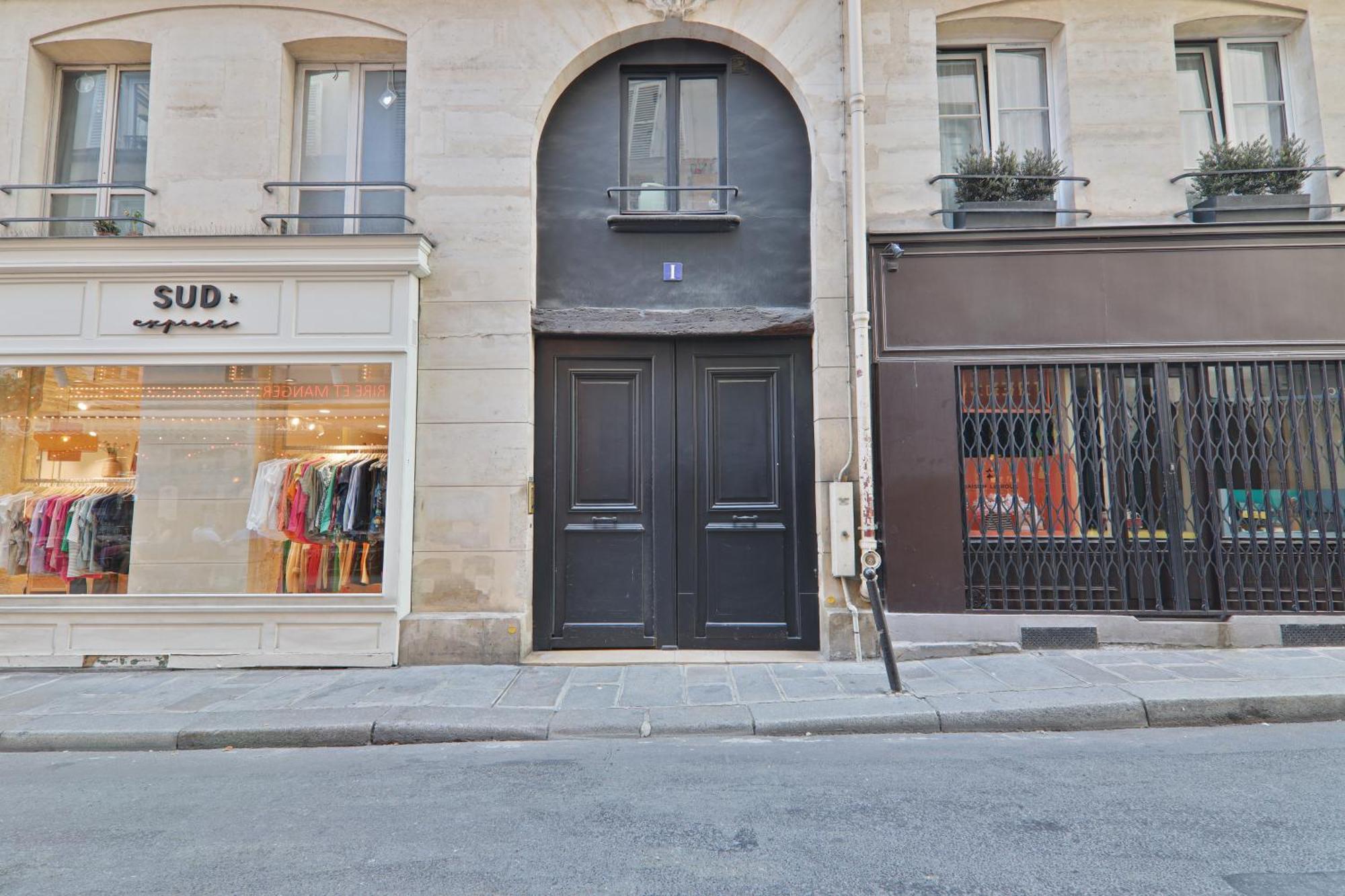 Studio Quartier Saint Michel Notre Dame Free Netflix パリ エクステリア 写真